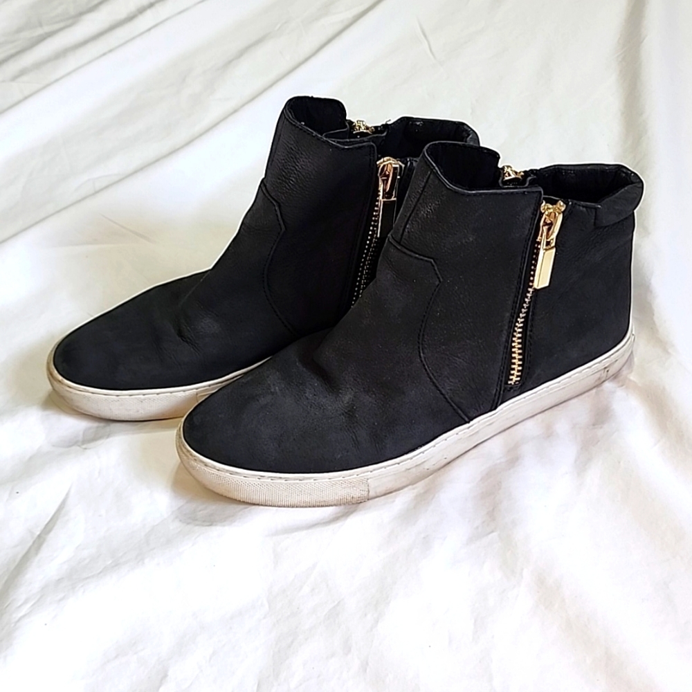 Kenneth Cole Booties